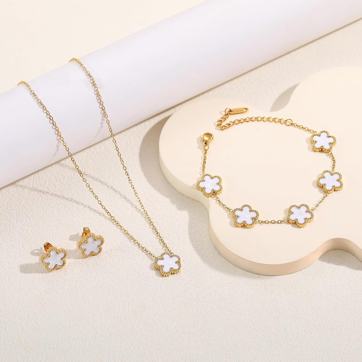 Braceiet Jewellery Set Four Leaf Clover Jewellery Set for Women Girls Lucky Charm Earrings Necklace Delicate 18K Gold Plated Stainless Steel Set