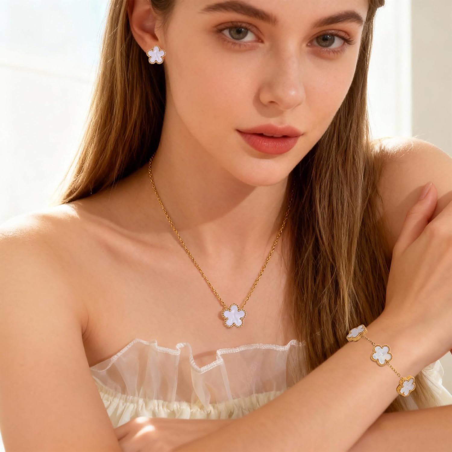 Braceiet Jewellery Set Four Leaf Clover Jewellery Set for Women Girls Lucky Charm Earrings Necklace Delicate 18K Gold Plated Stainless Steel Set